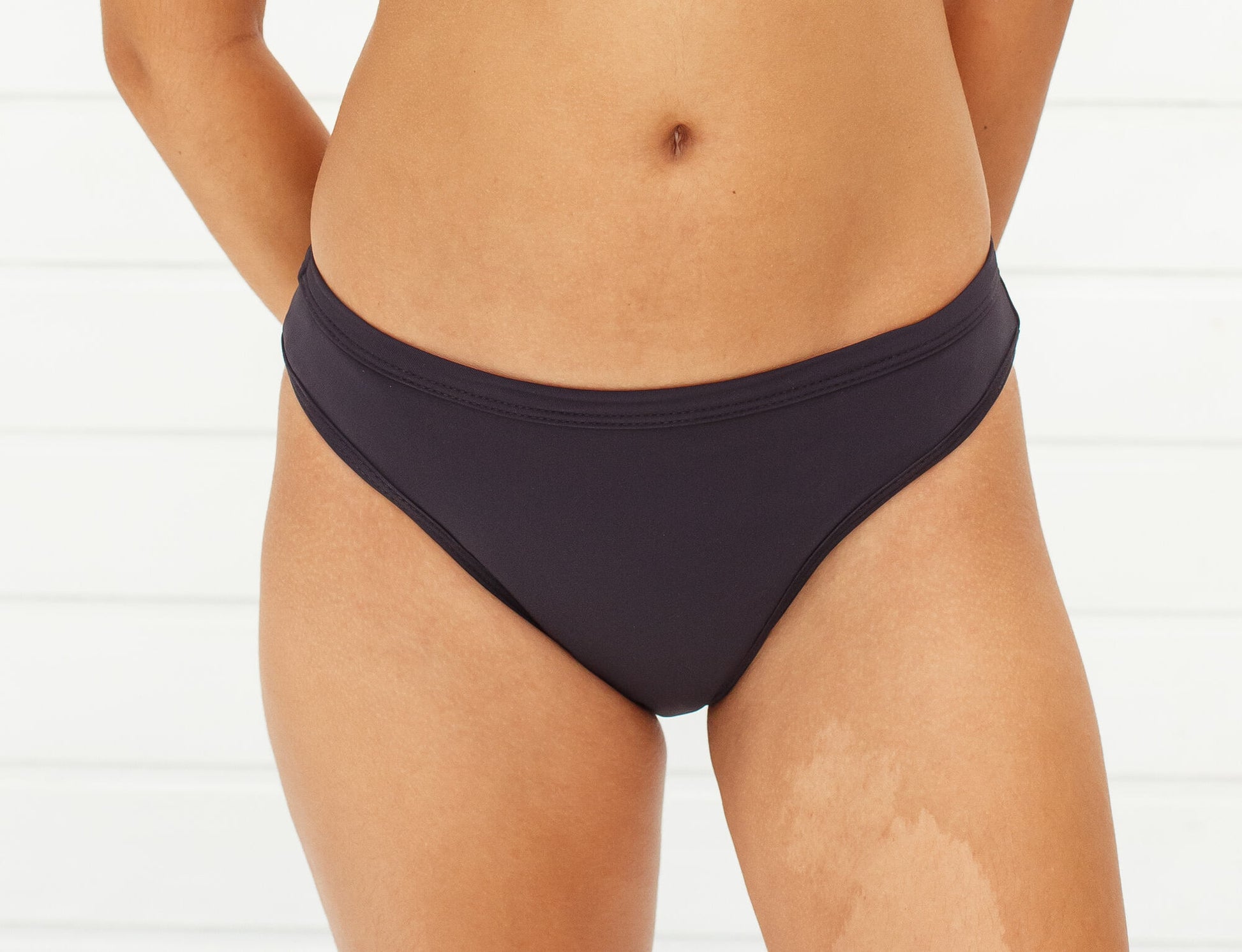 Conjunto Calcinha Absorvente e Biquíni Menstrual - Primeiros Ciclos - Fluxo Intenso - Preto
