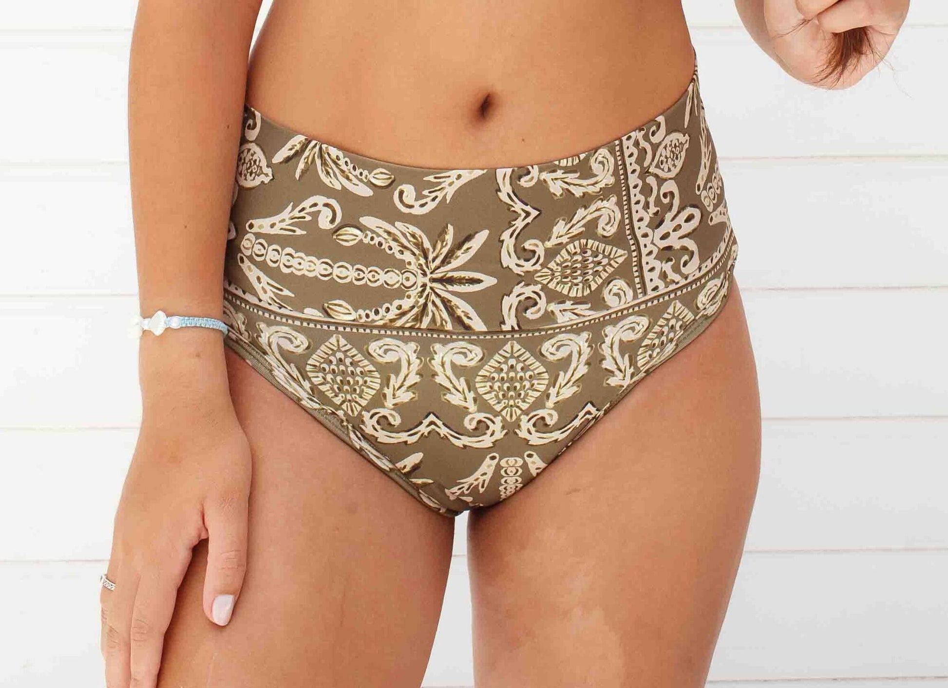 Amapola - Primeiros Ciclos - Calcinha Absorvente e Biquíni Menstrual - Fluxo Super Intenso - Verbena