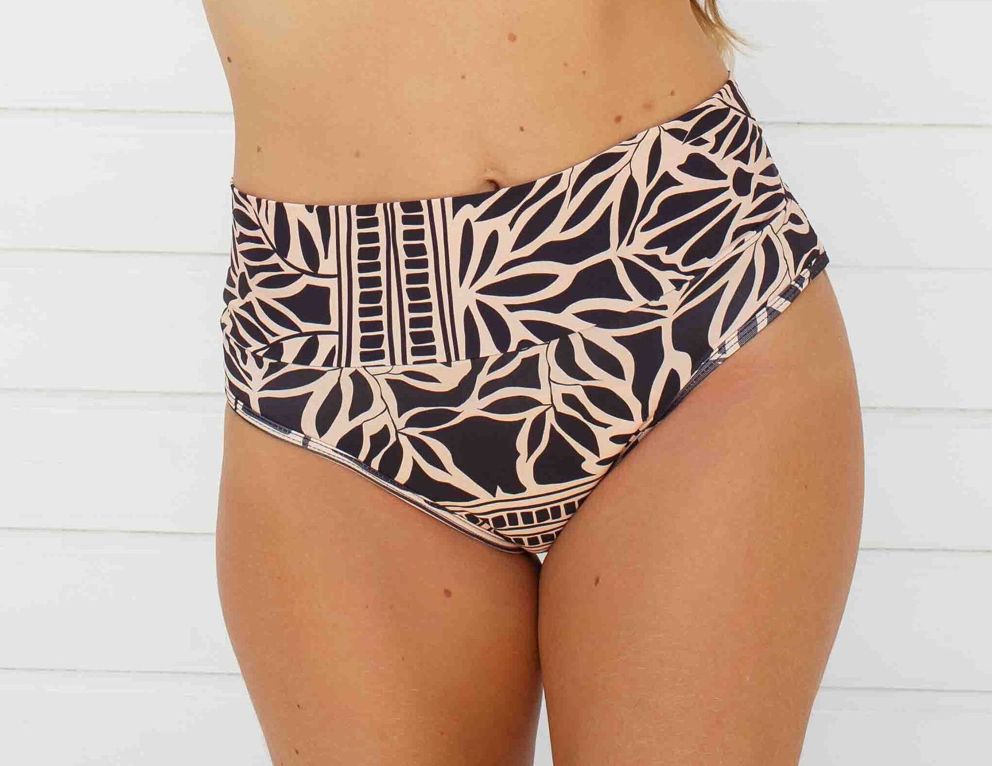 Amapola - Calcinha Absorvente e Biquíni Menstrual - Fluxo Super Intenso - Magnolia