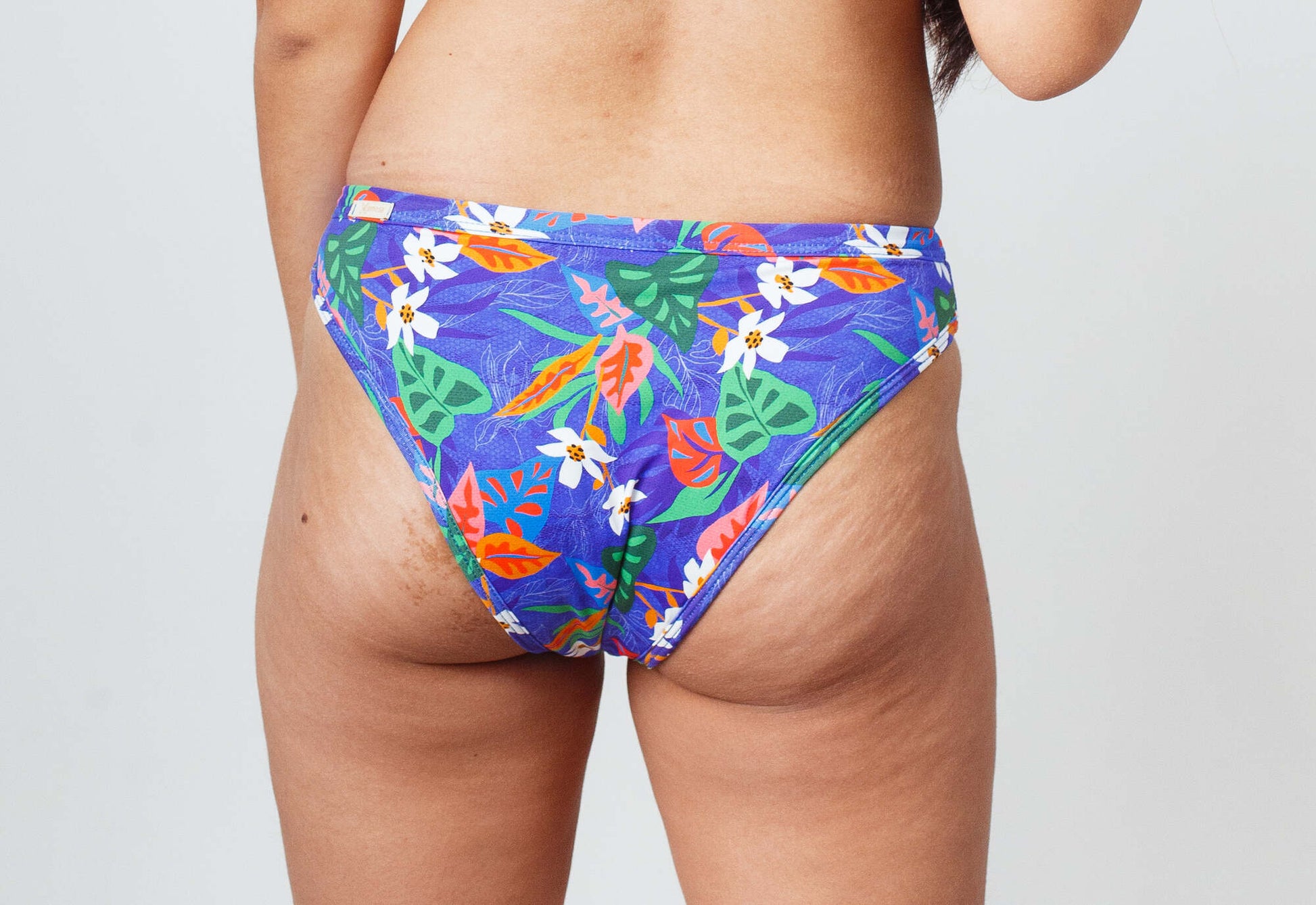 Annya - Primeiros Ciclos - Calcinha Absorvente e Biquíni Menstrual - Fluxo Intenso - Bali