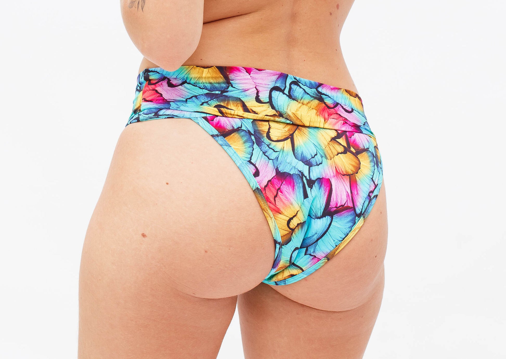 Mila - Calcinha Absorvente e Biquíni Menstrual - Fluxo Moderado - Butterfly